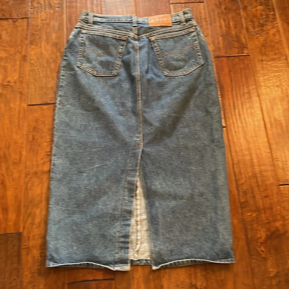 Levi’s 1990’s Denim skirt Made in USA - Picture 6 of 13